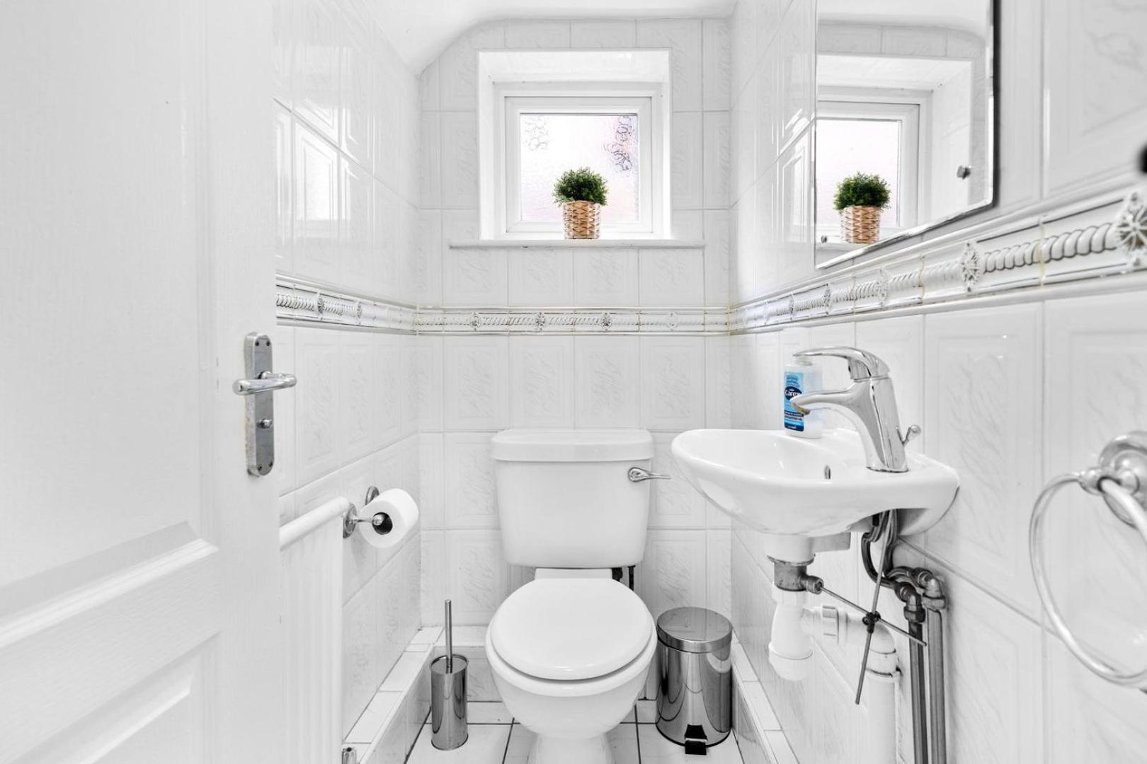 Spacious 5 Bedroom House Νότιγχαμ Εξωτερικό φωτογραφία