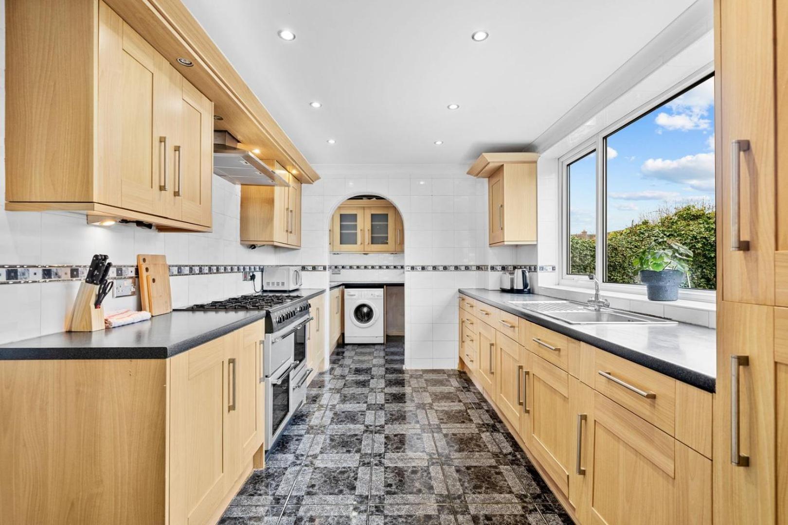 Spacious 5 Bedroom House Νότιγχαμ Εξωτερικό φωτογραφία